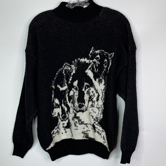 Vintage Sweaters Wolf Black Crewneck Sweater Size Large Italy - Picture 1 of 10